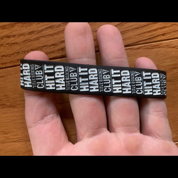 3 pack Title boxing silicone bracelets - Picture 3 of 4